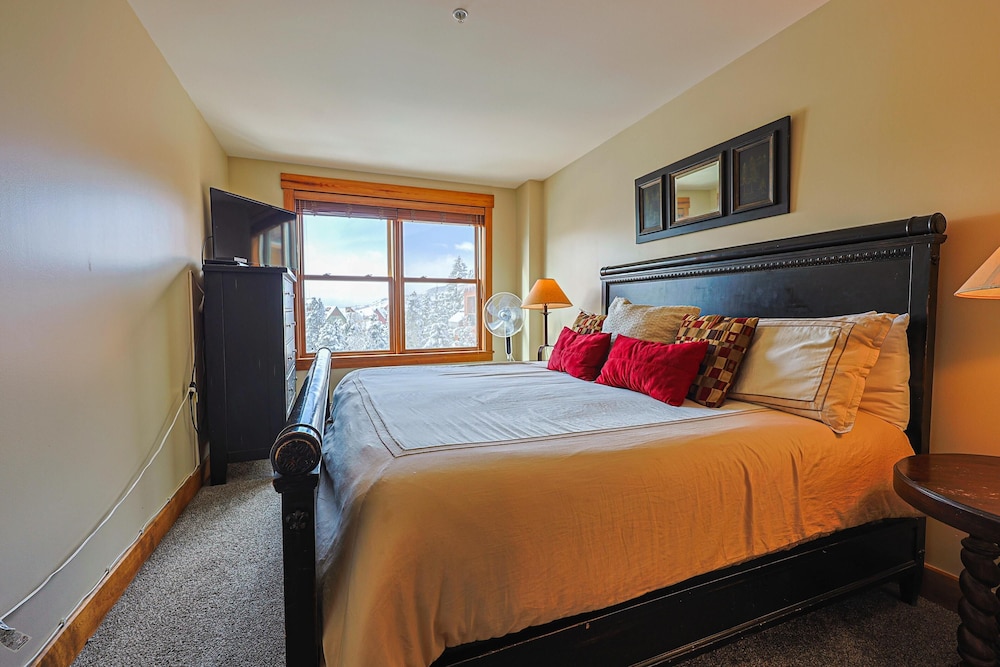 Springs 2 Bed 3 Bath Murphy 21/50