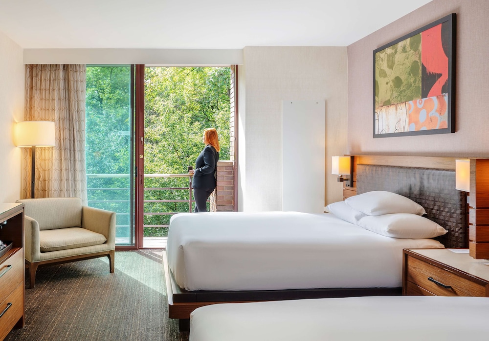 Hyatt Lodge Oak Brook Chicago 20/71