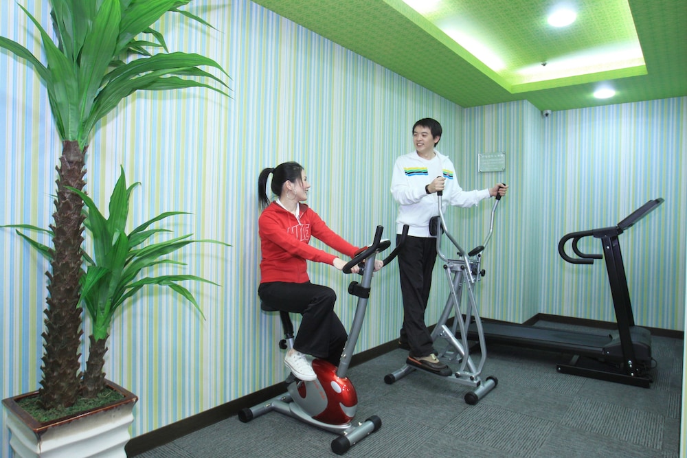 Yoai Hotel 33/45