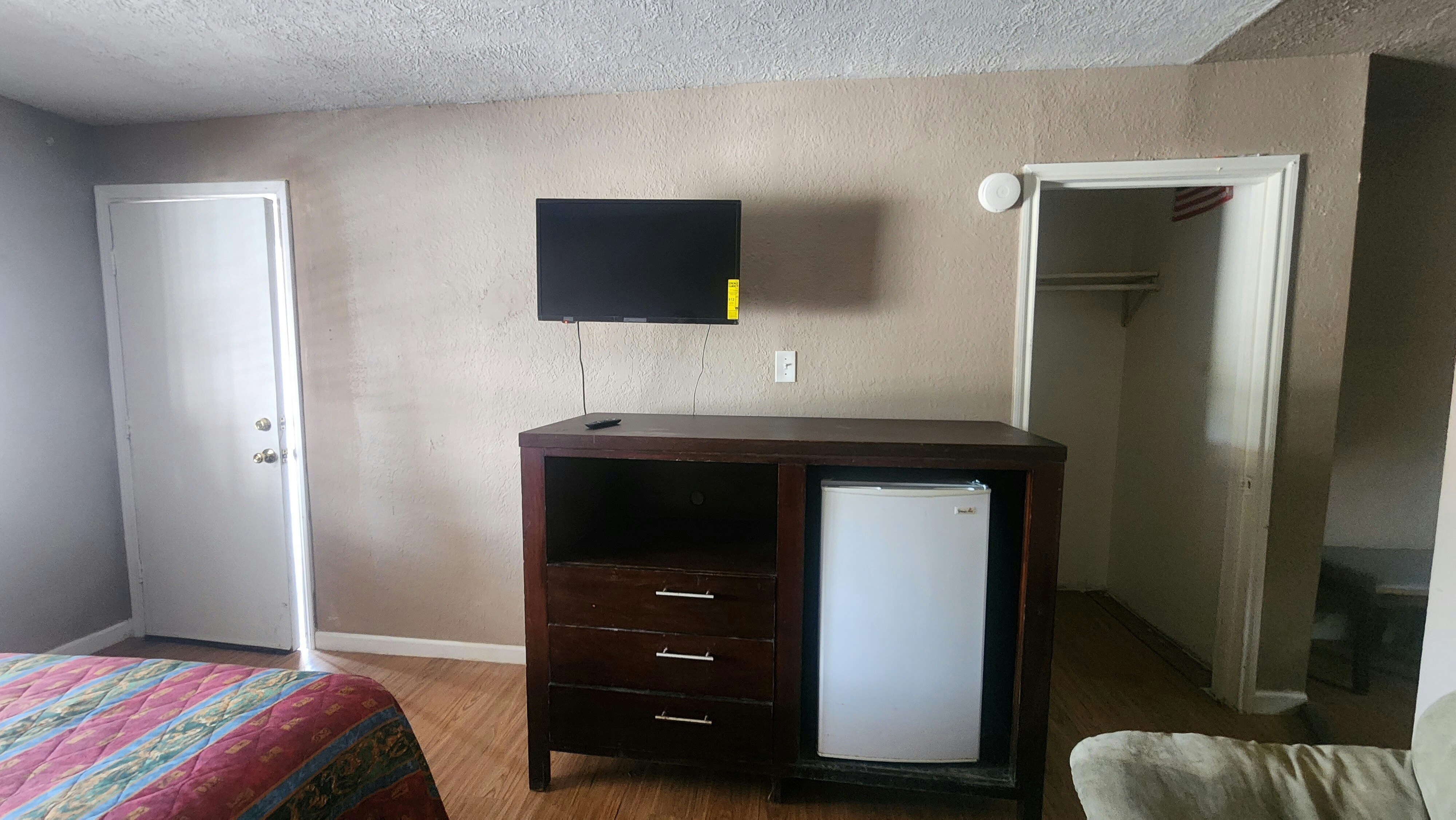OYO Bay Inn 13/30