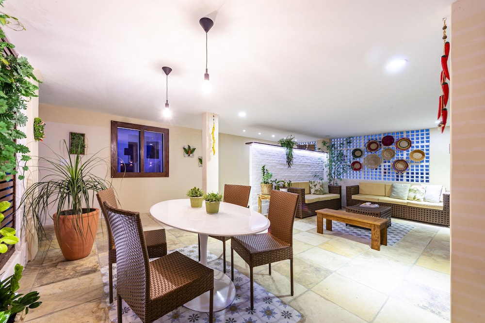 Valencia Hotel Natal 57/63