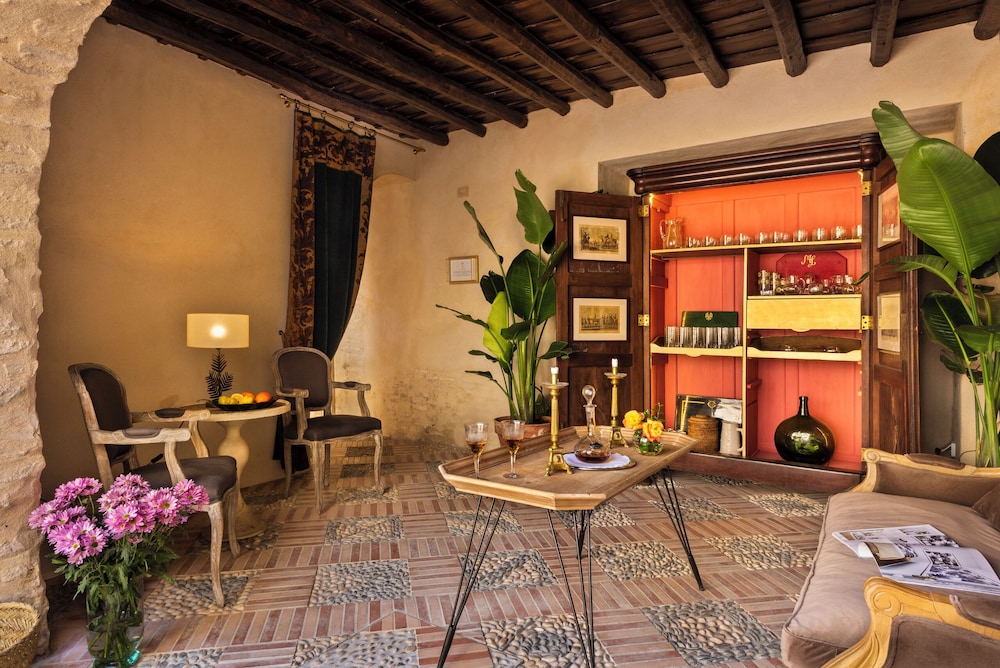 Palacio Bucarelli 37/47