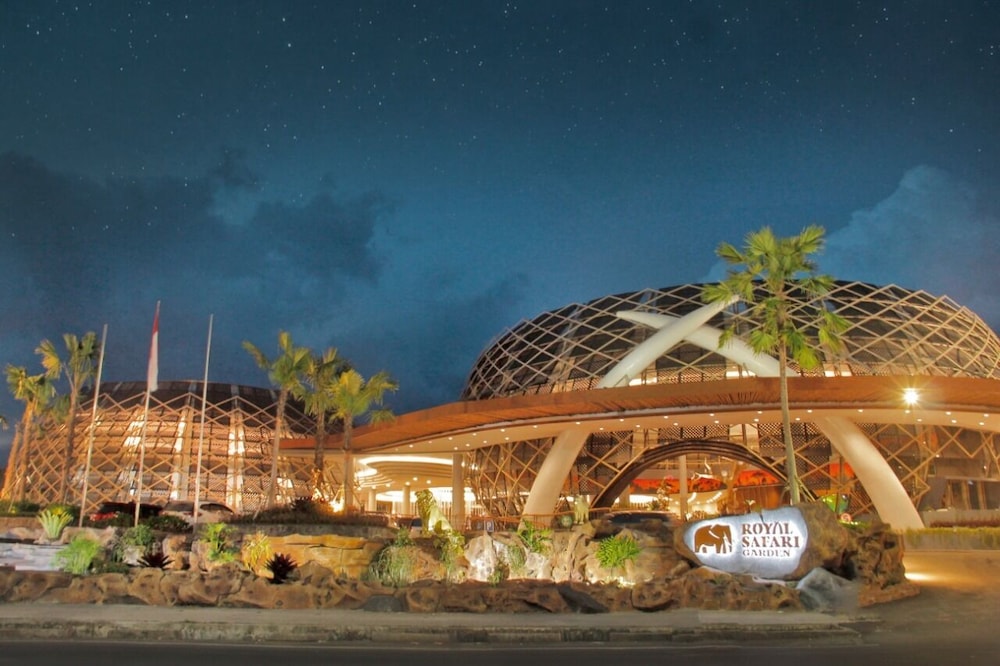 Royal Safari Garden Resort & Convention 2/67