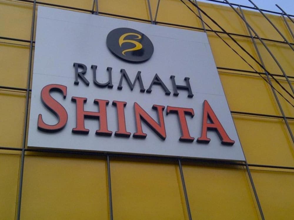Rumah Shinta 4/68