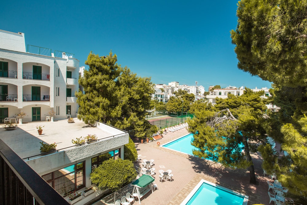Hotel Mediterraneo 2/56