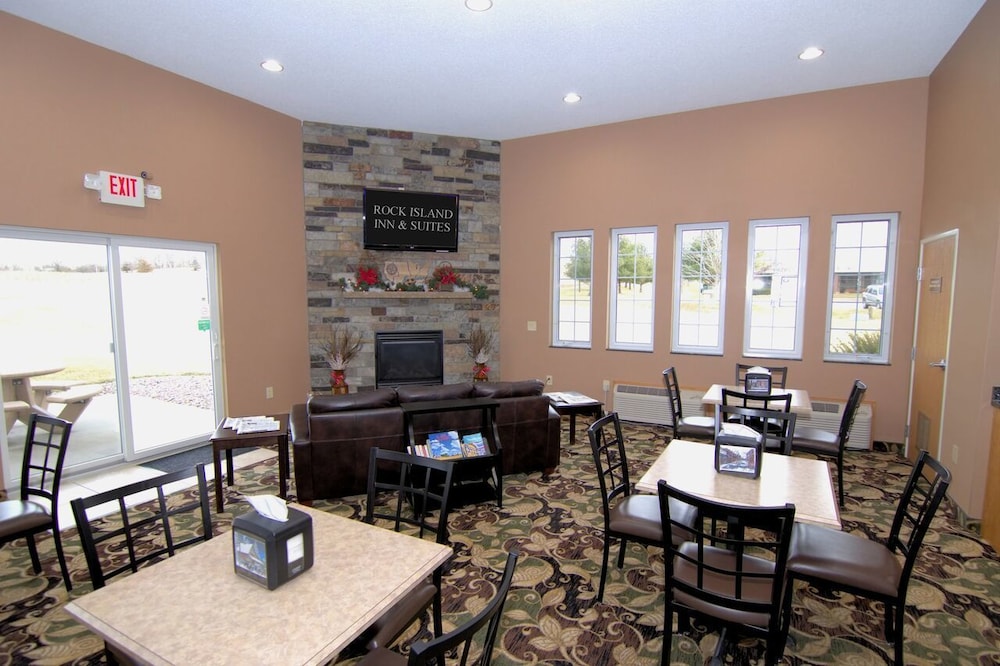 Rock Island Inn Suites 31/44