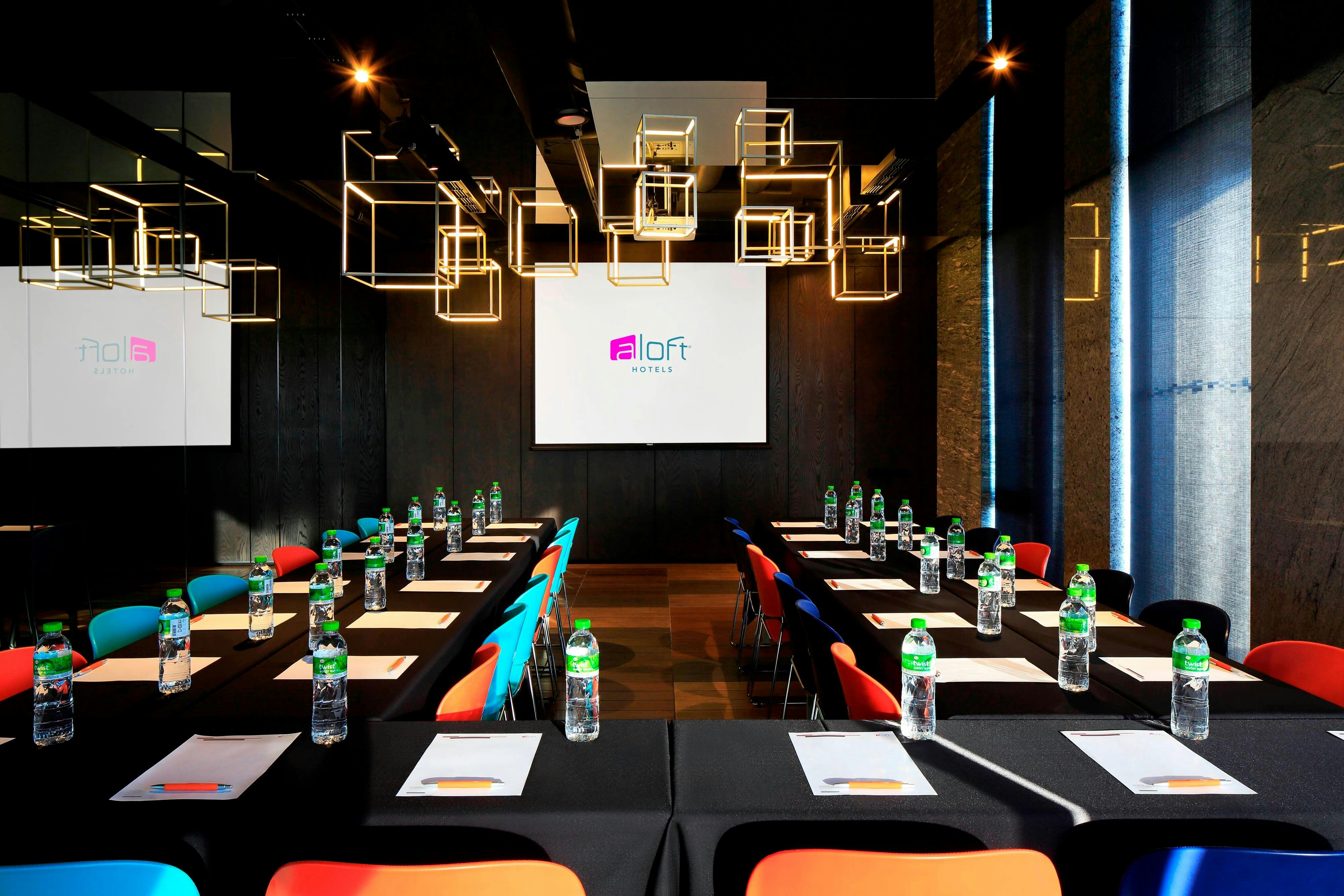 Aloft Taipei Zhongshan Hotel 30/36