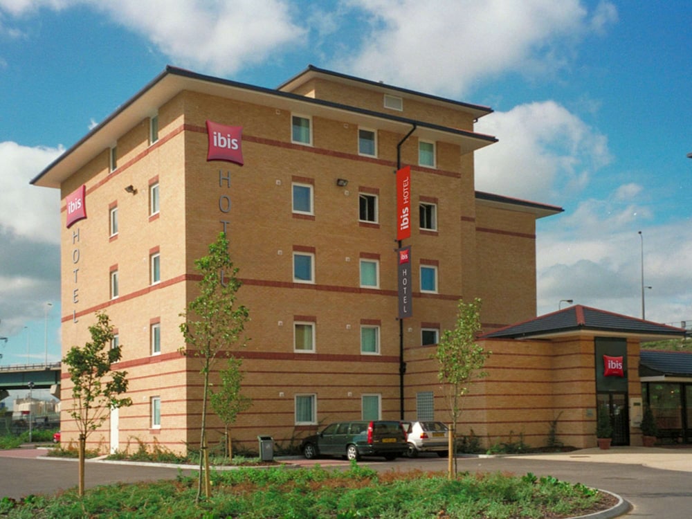 ibis London Thurrock M25 1/64