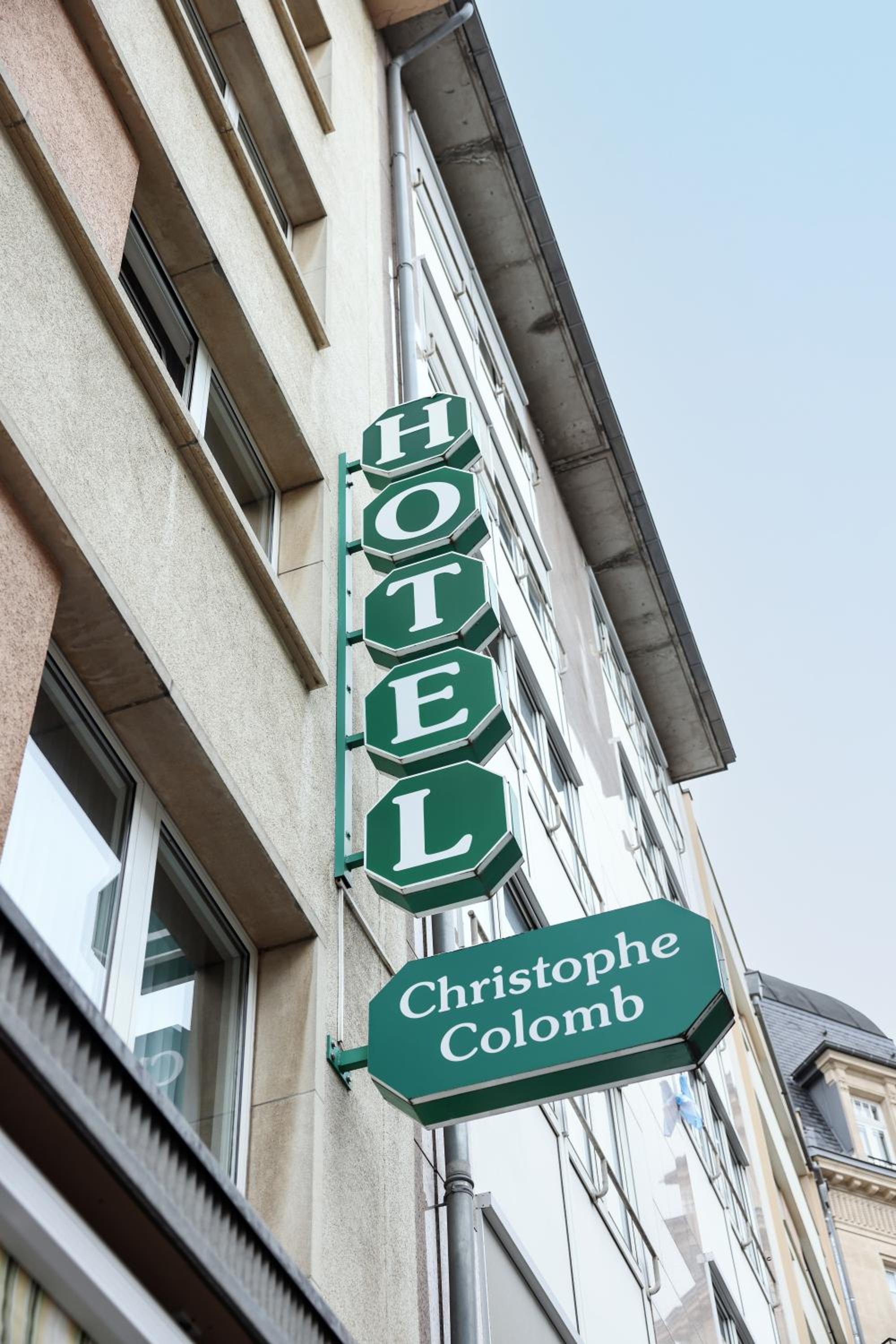 hotel christophe colomb 1/13