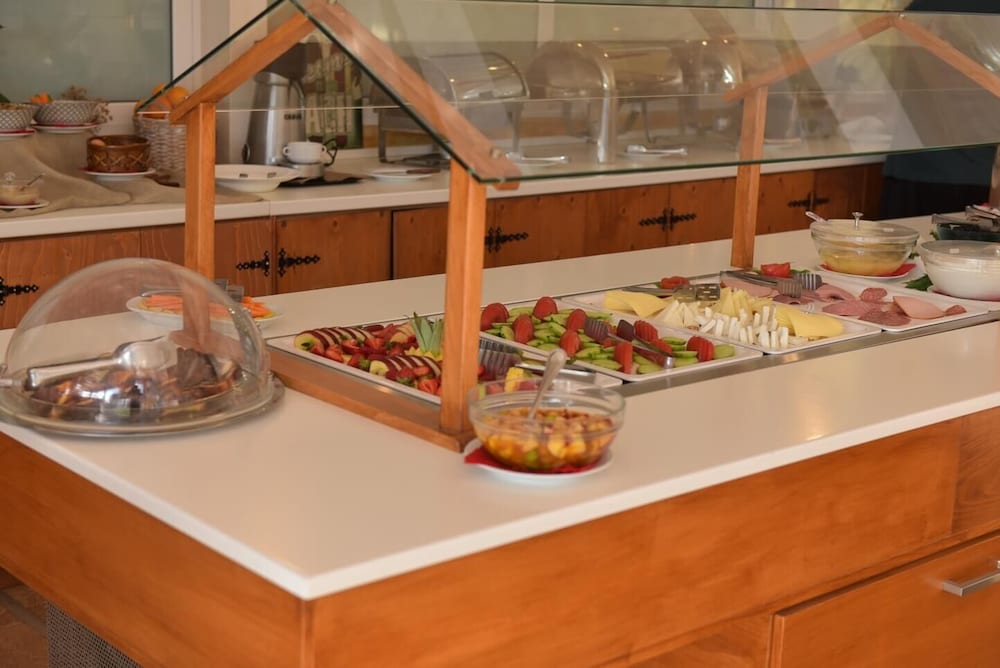 Georgias Garden by Omilos Hotels 22/50