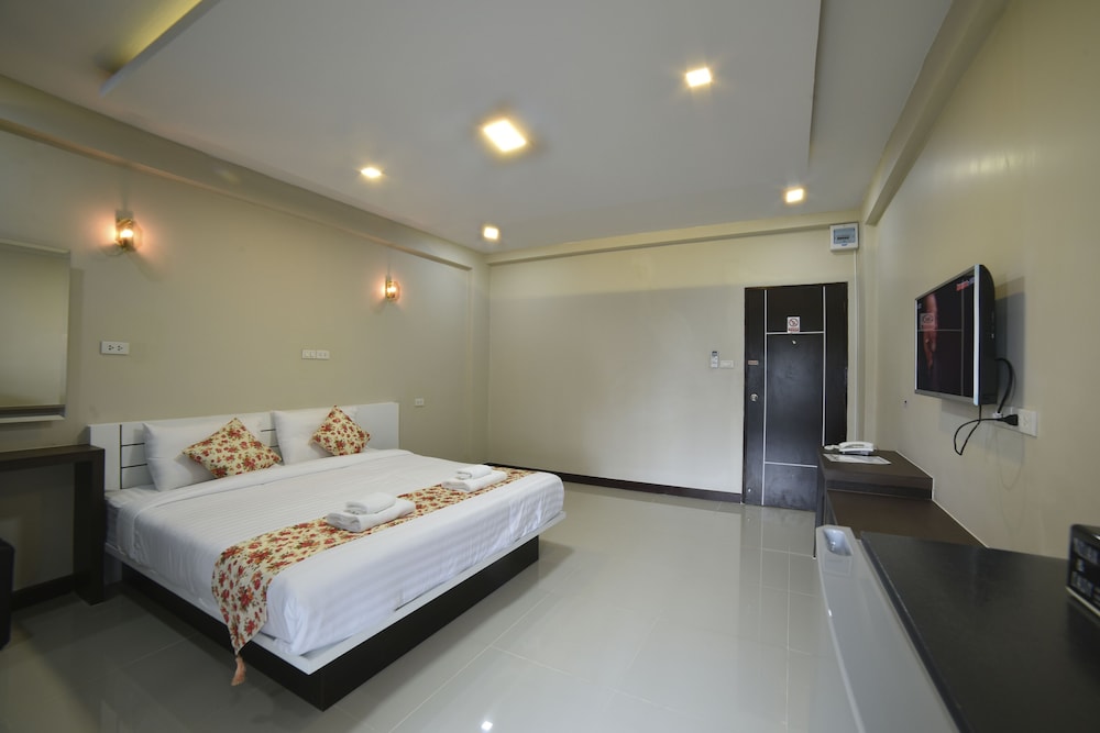 Gold Airport Suites 25/66