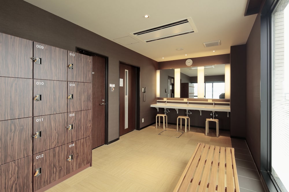 Candeo Hotels Ozu 27/45