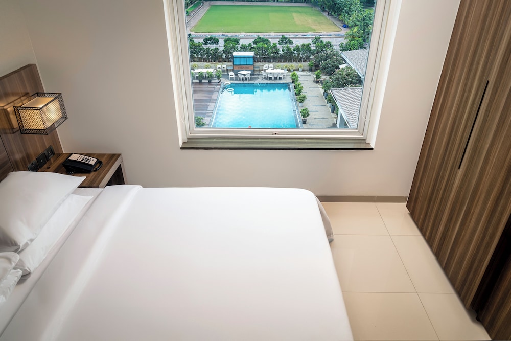 Jkr Resort Spa 14/42