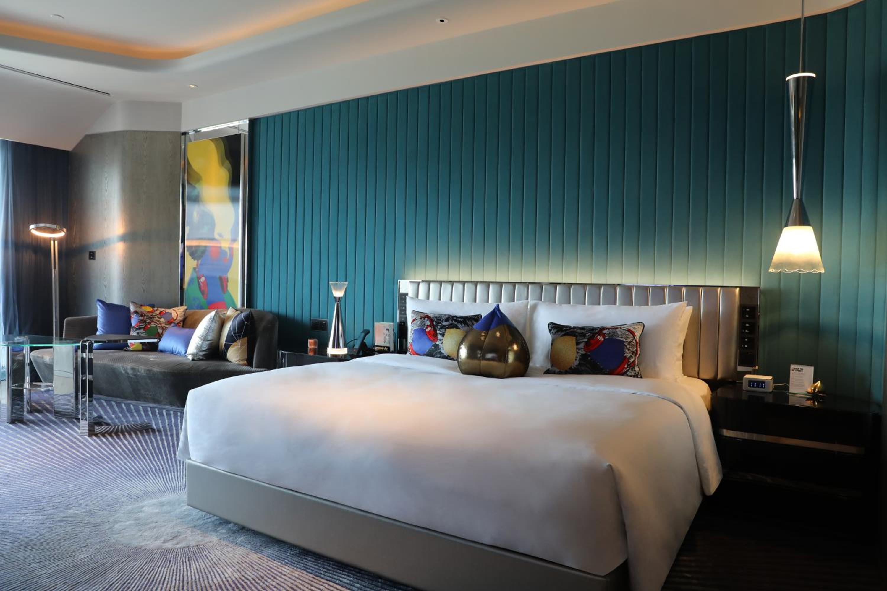Wonderful, Guest Room, King Bed, City View, Balcony