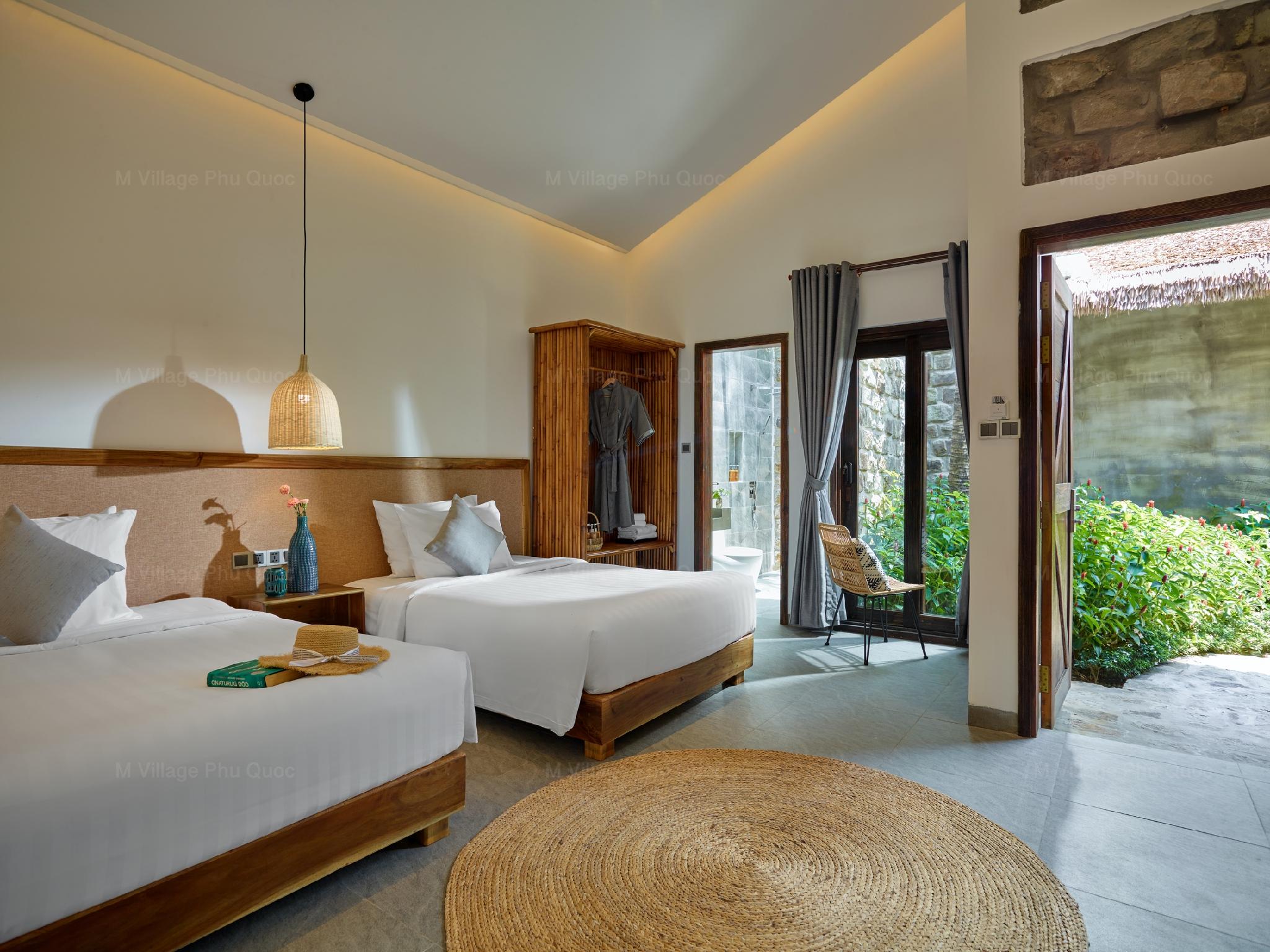 House, Twin Beds, Garden View