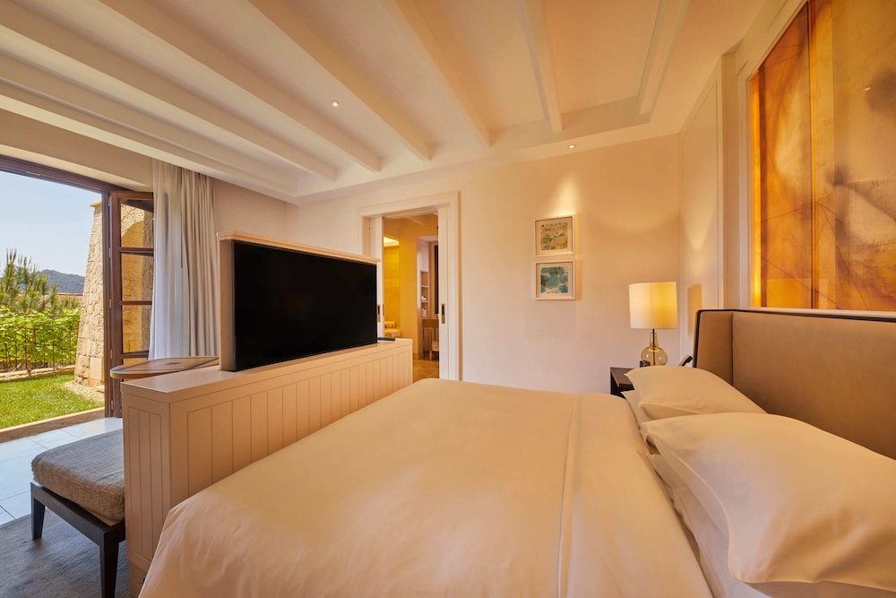 Grand, Garden, Suite, King Bed