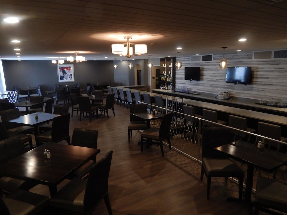 Best Western Plus Bradford Inn 34/38