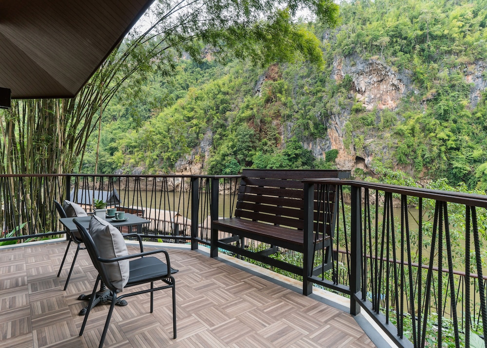 River Kwai Resotel in Sai Yok