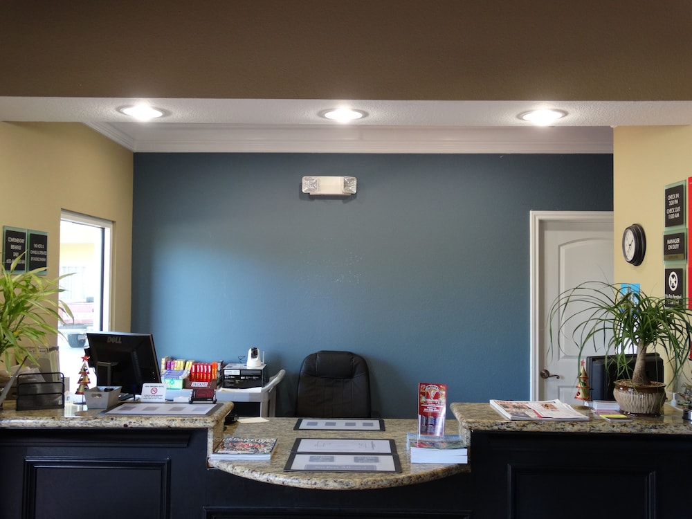 Regency Inn & Suites Baytown 39/62