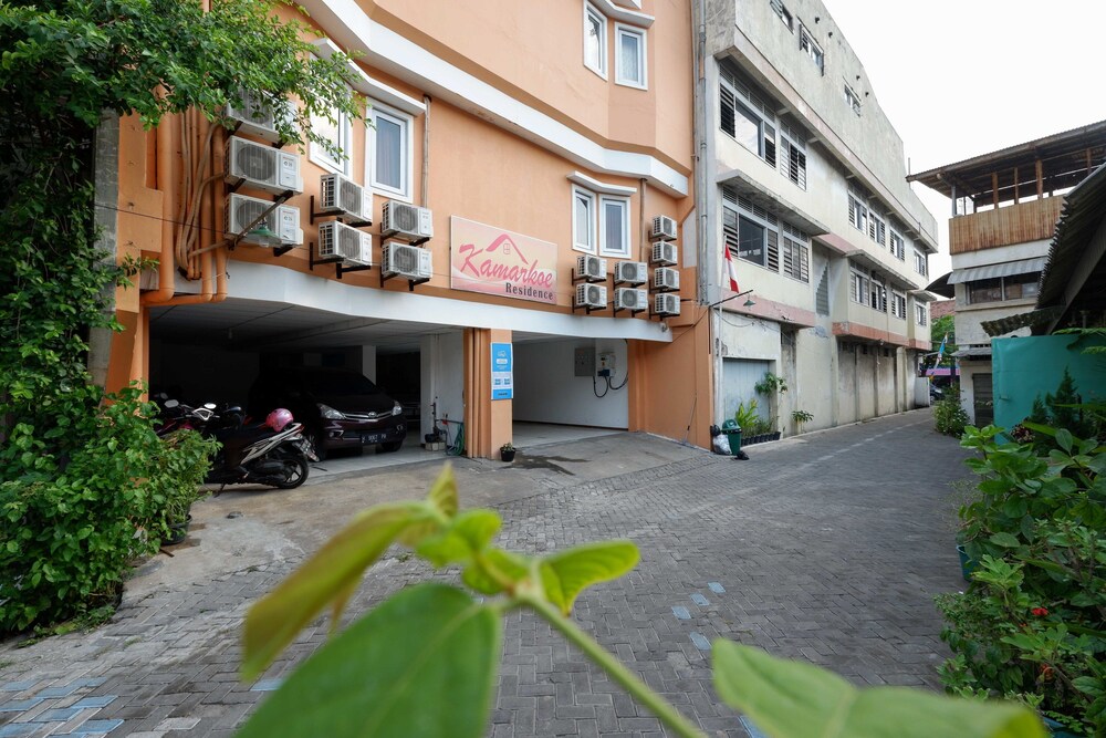 Reddoorz Near Kota Lama Semarang 1/41