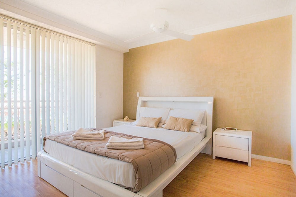Wharf Boutique Apartments 13/78