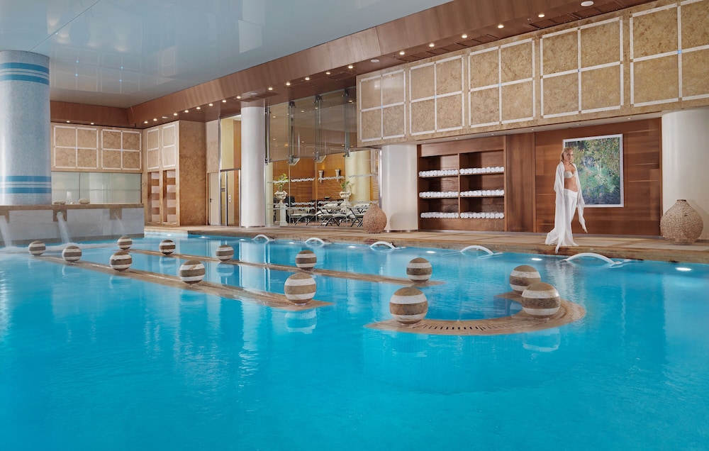 Divani Escape - Adults Only 5/67