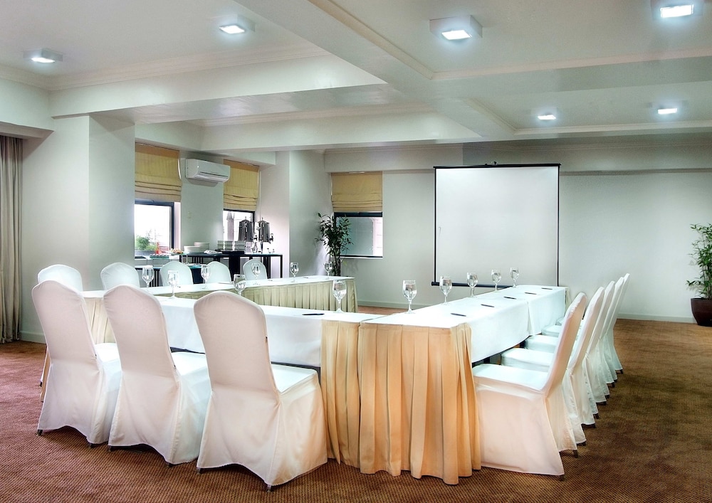 Aryaduta Suites Semanggi 30/37