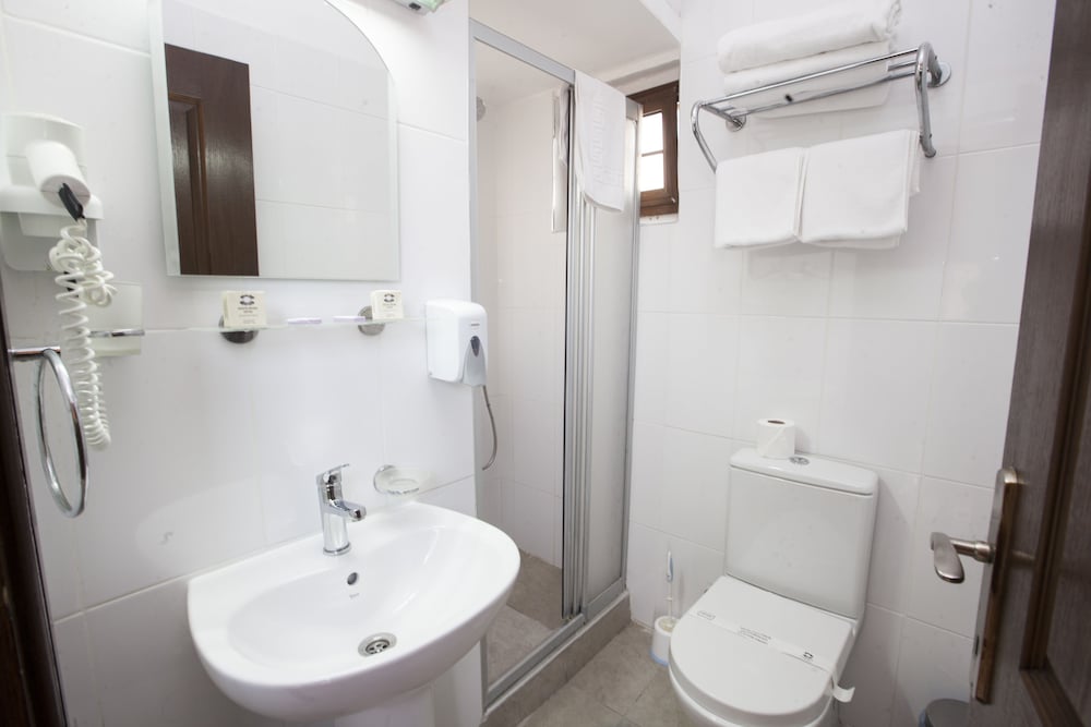 White Pearl Hotel 25/25