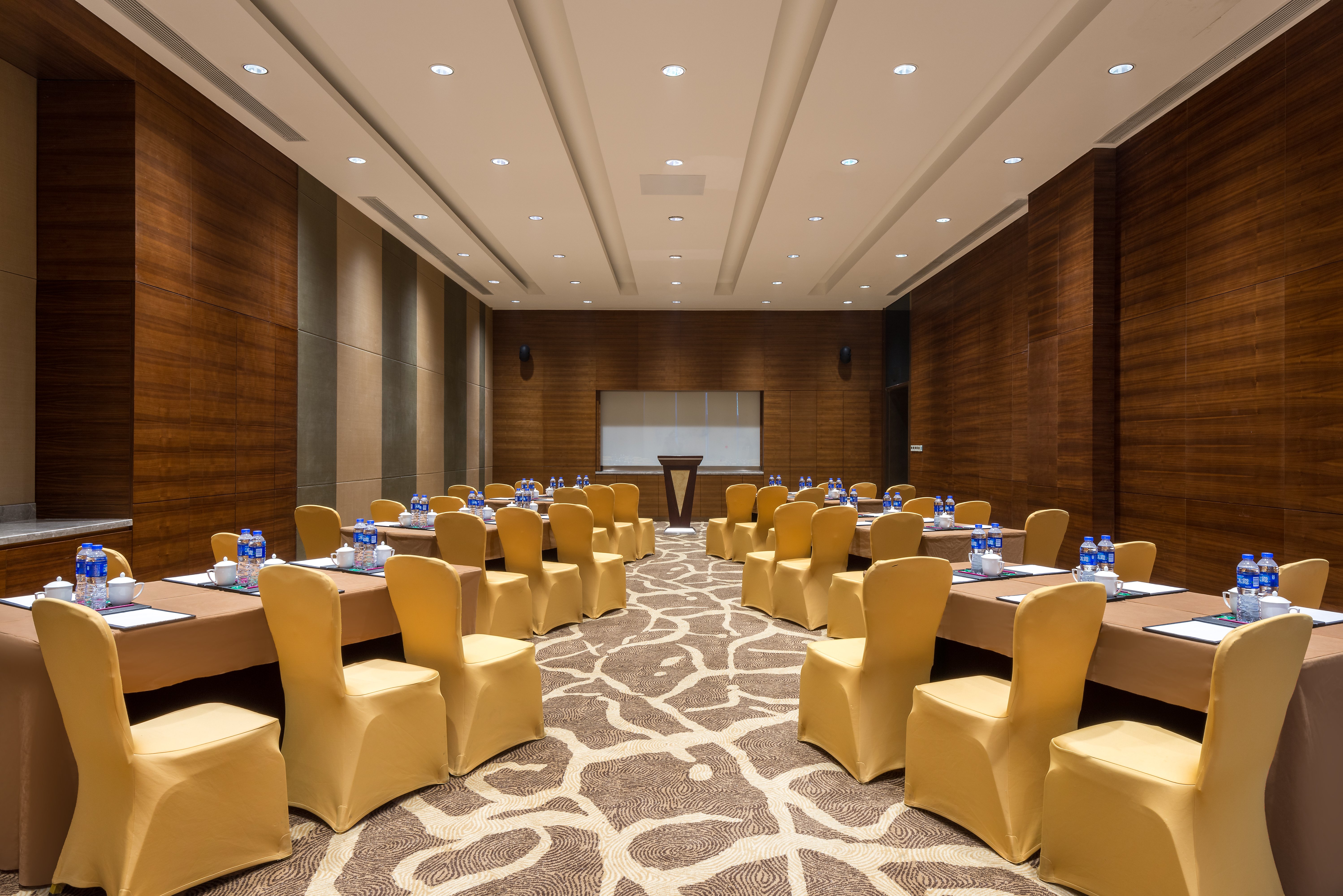 CROWNE PLAZA YANGZHOU 65/78