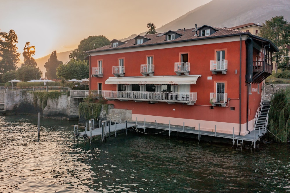Hotel La Darsena 40/50