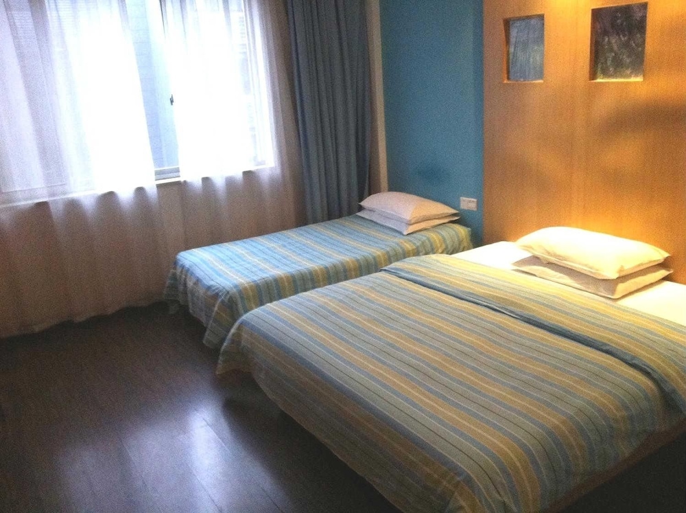 Metropolo Jinjiang Hotels (Hangzhou Huanglong Sports Center Wensan Road) 8/29