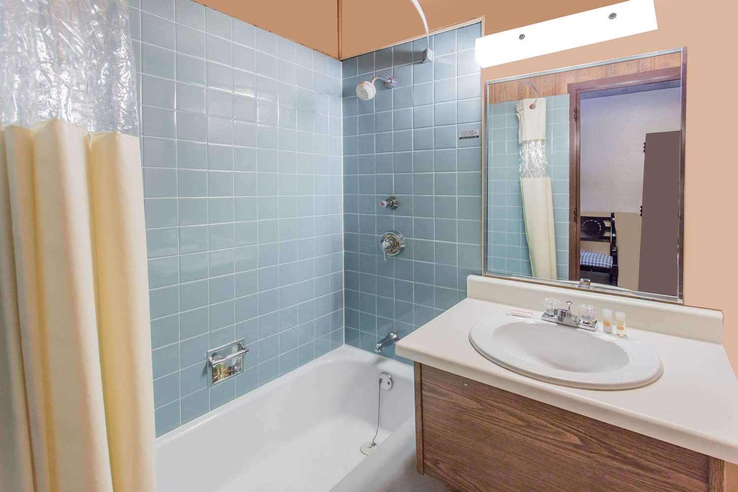 Days Inn by Wyndham West Allis/Milwaukee 30/31