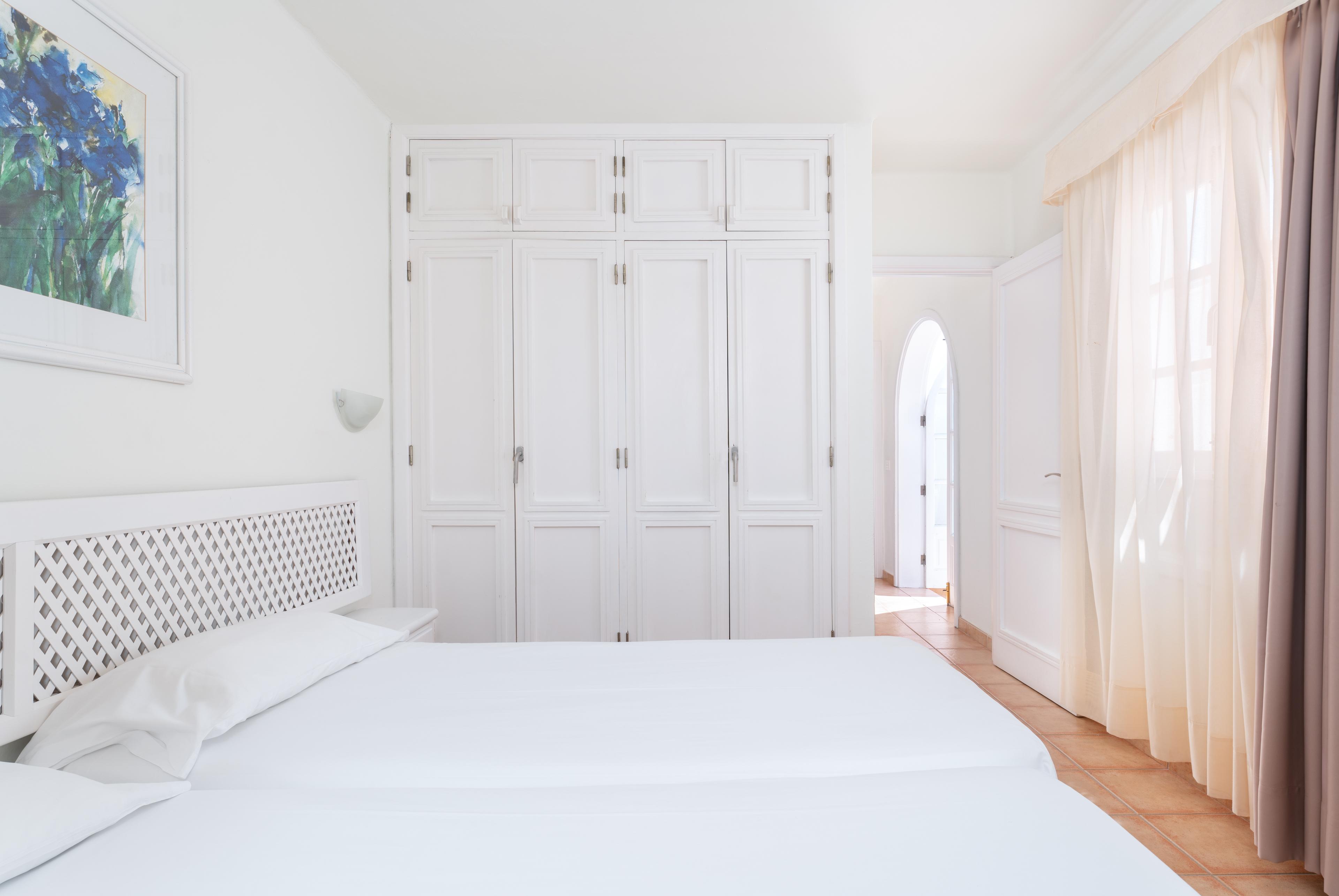 2 Rooms, Apartment, Balcony or Terrace
