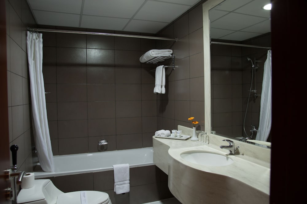 Mayral Grand For Hotel Apartments 48/50