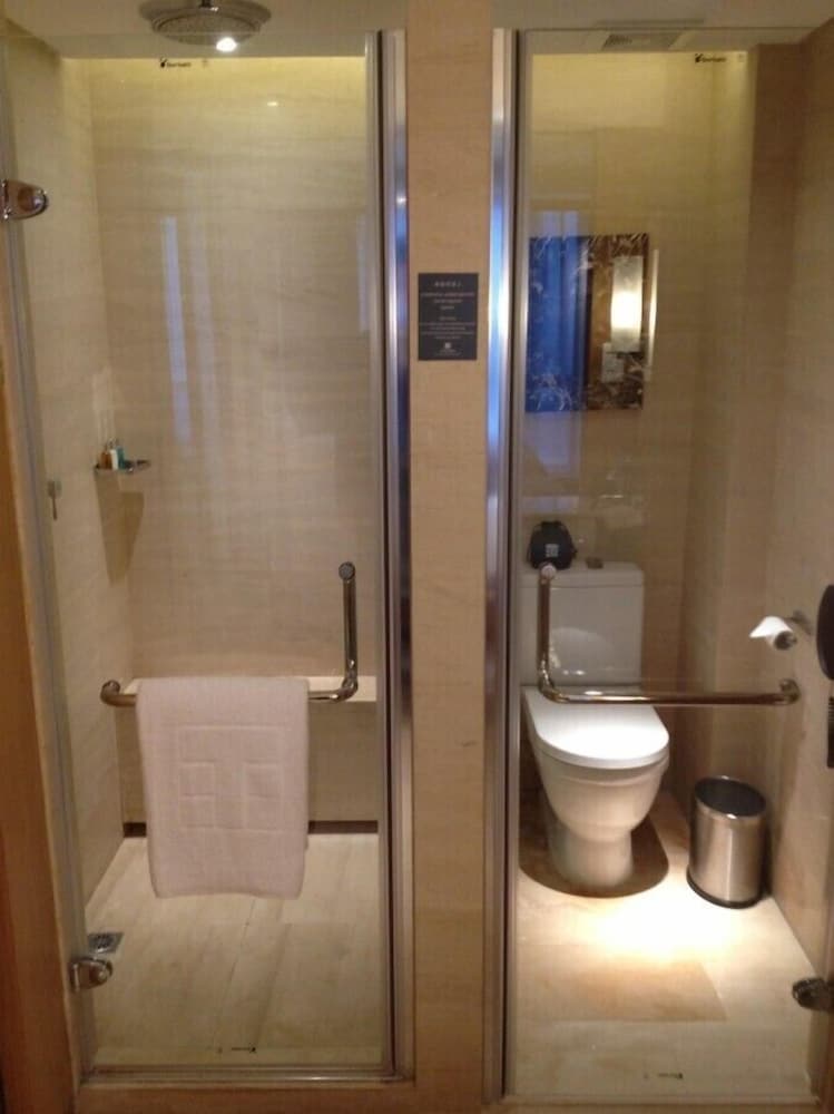Tian Feng International Hotel 9/23