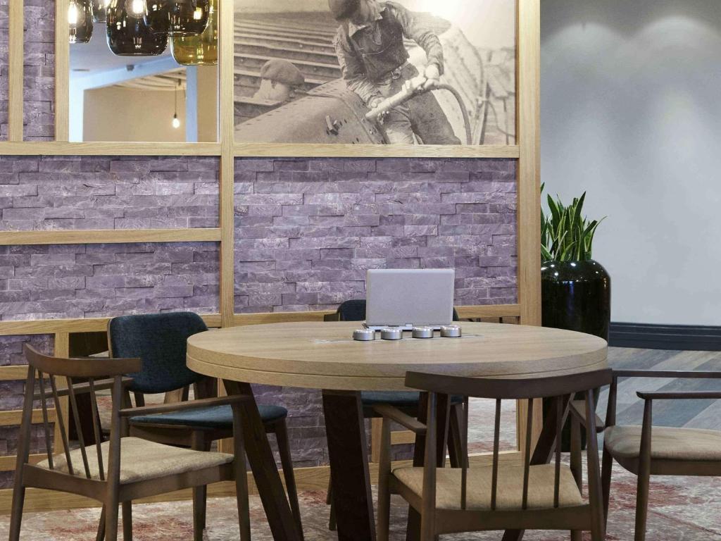 The Luxury Central Cardiff Signature Hotel By Belvilla 36/48