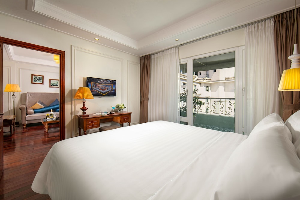 SUITE, CITY VIEW, TERRACE