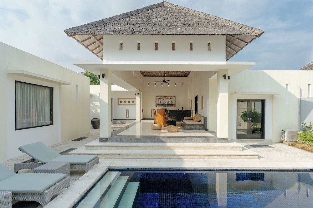 The Seminyak Suite - Private Villa in Seminyak