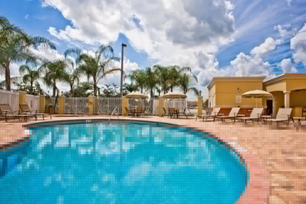 Holiday Inn Express and Suites Port St. Lucie West 5/50