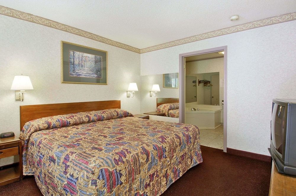 Days Inn By Wyndham Cartersville 11/44