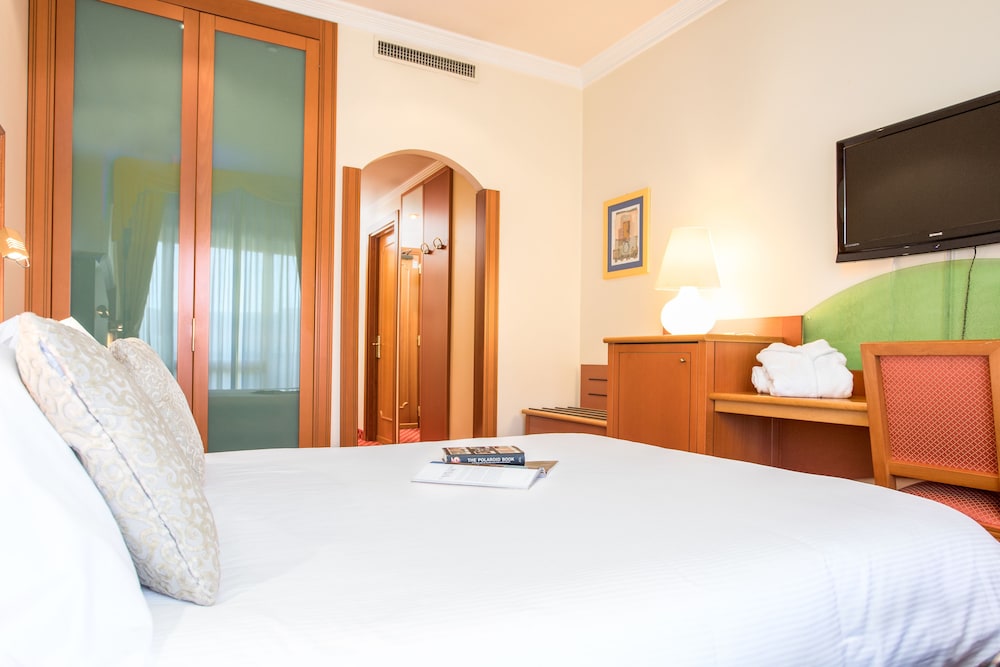 Hotel Sporting 7/50