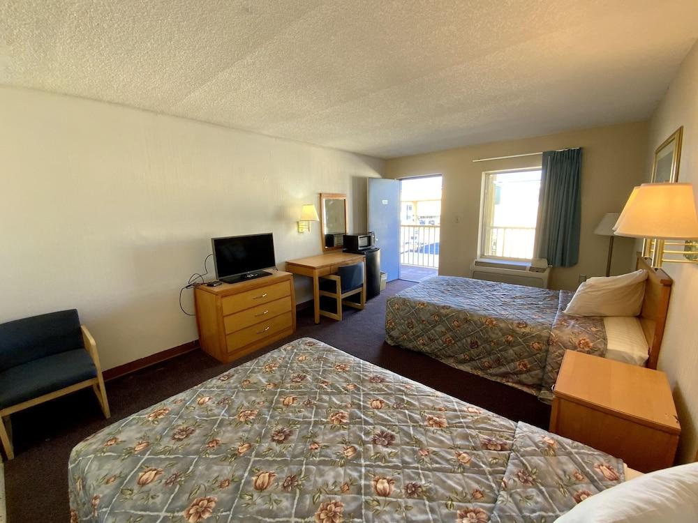 Royal Inn 14/19