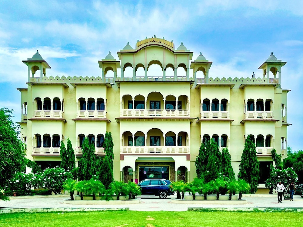 Regenta Resort Bharatpur 4/42