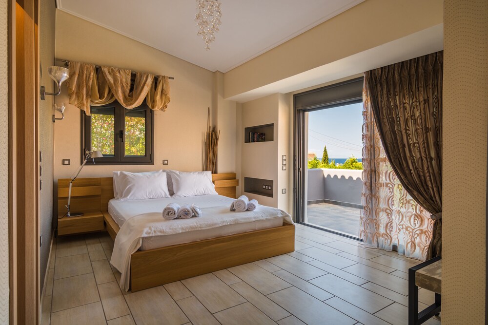 Villa Adam 6/50