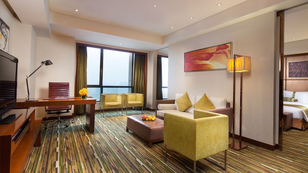 Crowne Plaza Shanghai Jinxiu by IHG 52/74