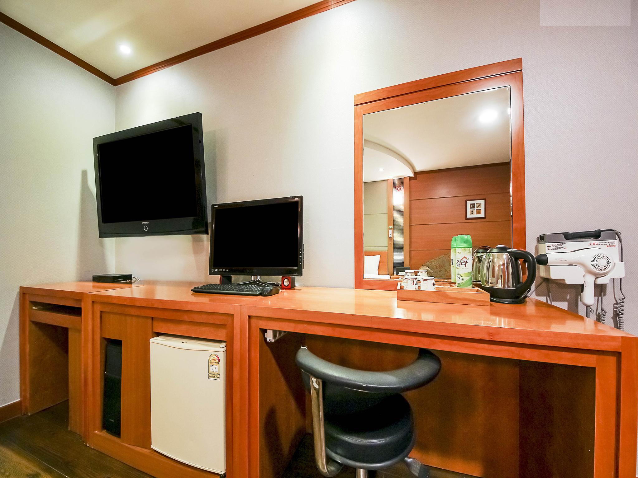 Suwon Station J Hotel 20/25