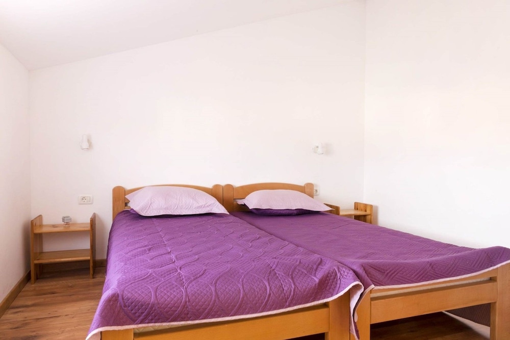 Apartments Ana Pula [VR] 24/61