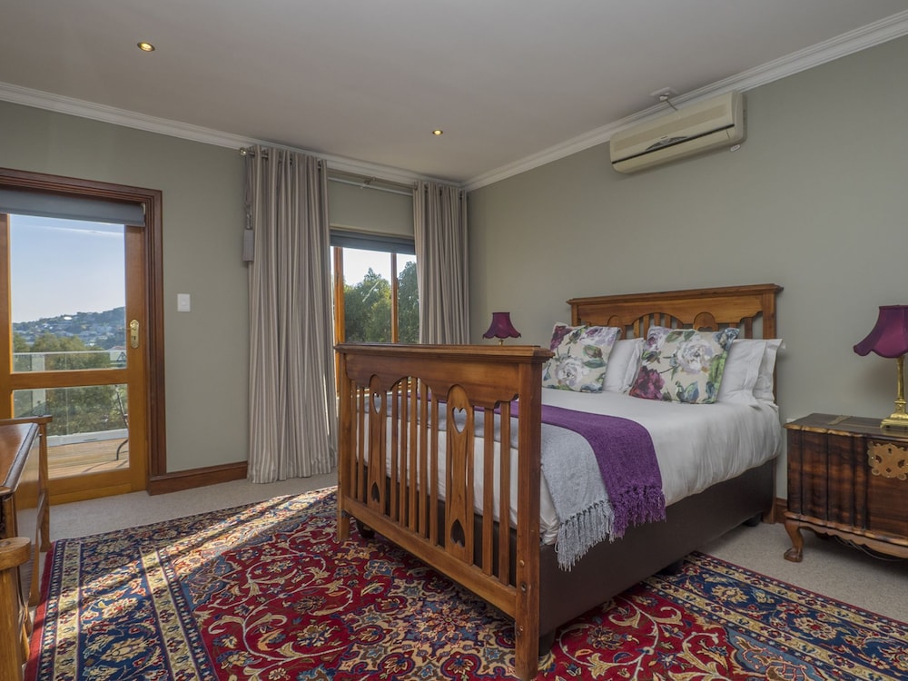 Madison Manor Boutique Hotel 10/72