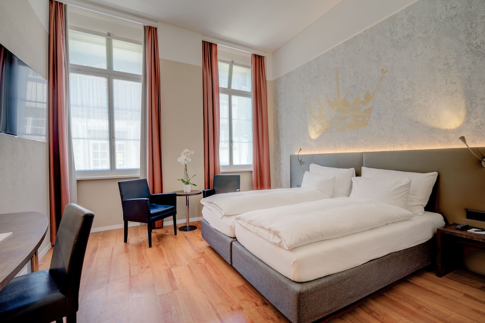 STANDARD, TWIN BEDS
