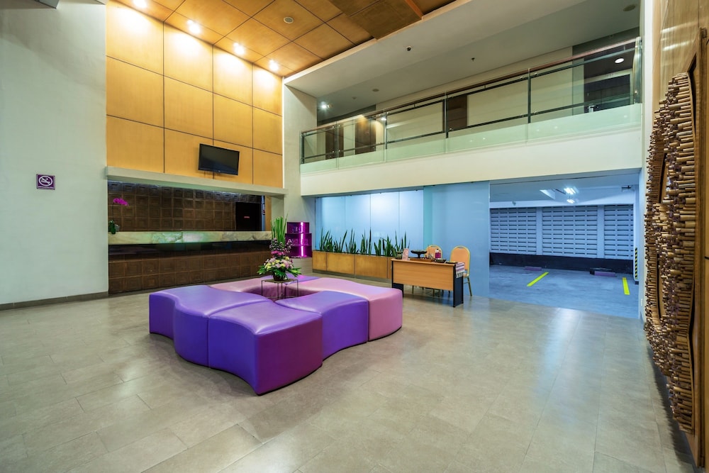 Quest Hotel Kuta 11/35